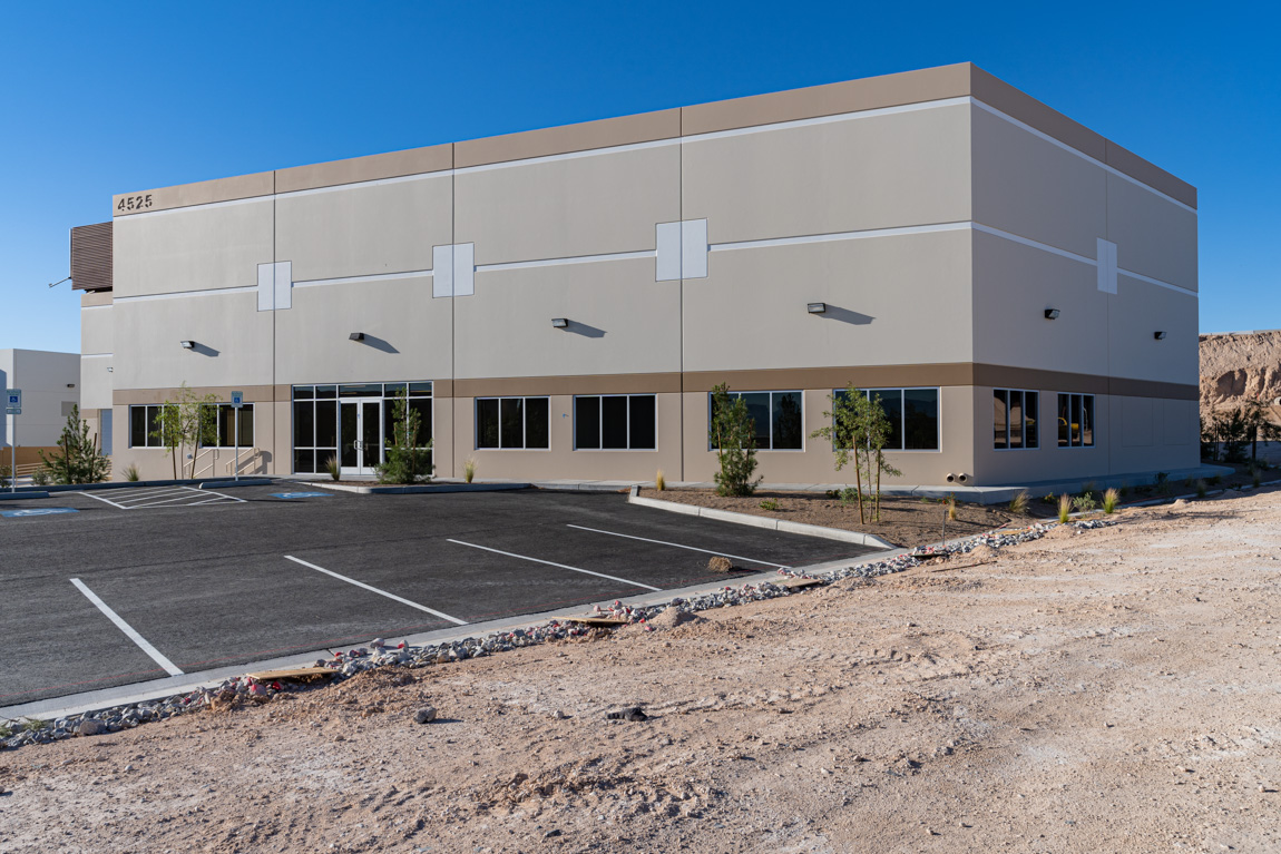 4525 wagontrail building photo